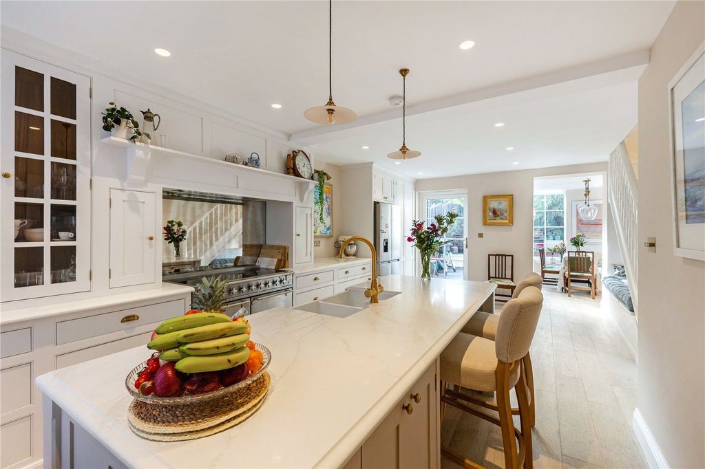 Property photo 1 of 33 Kitchen