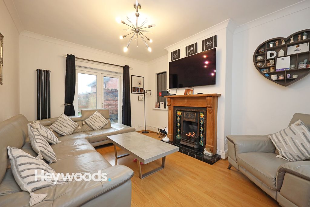 Property photo 2 of 31 099A9739