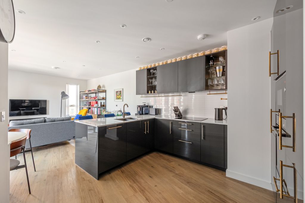 Property photo 2 of 25 094A4148