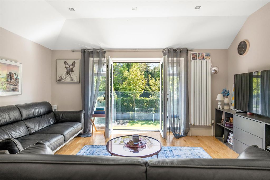 Property photo 3 of 15 Open Plan Kitchen / Reception Room