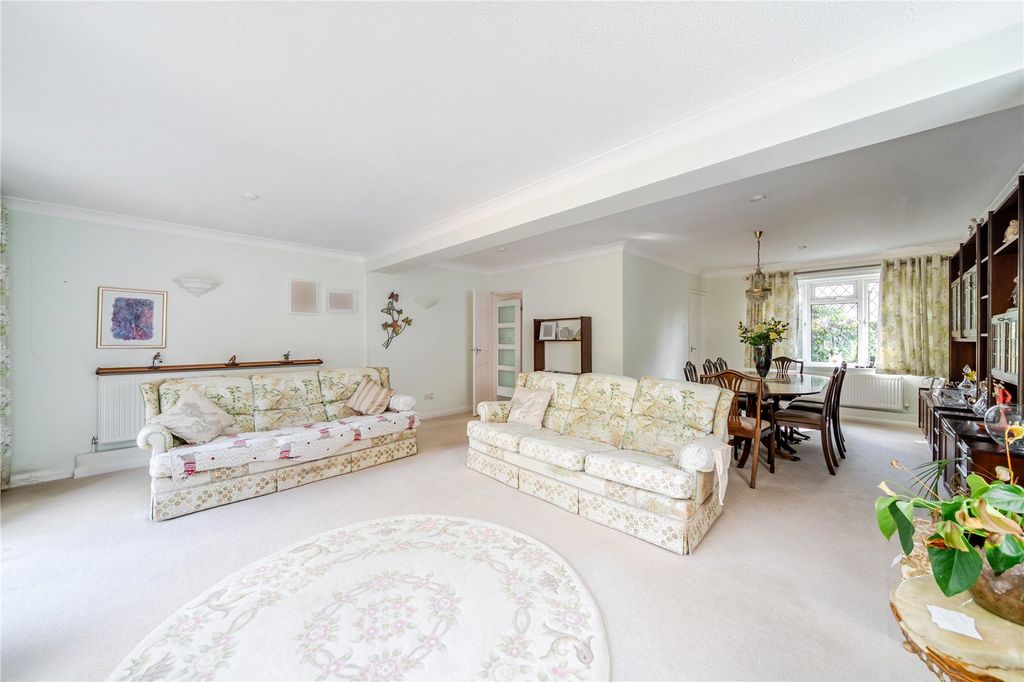 Property photo 3 of 18 Picture No. 06