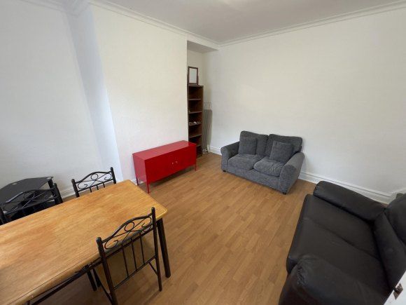 Property photo 3 of 16 8473237.Jpg