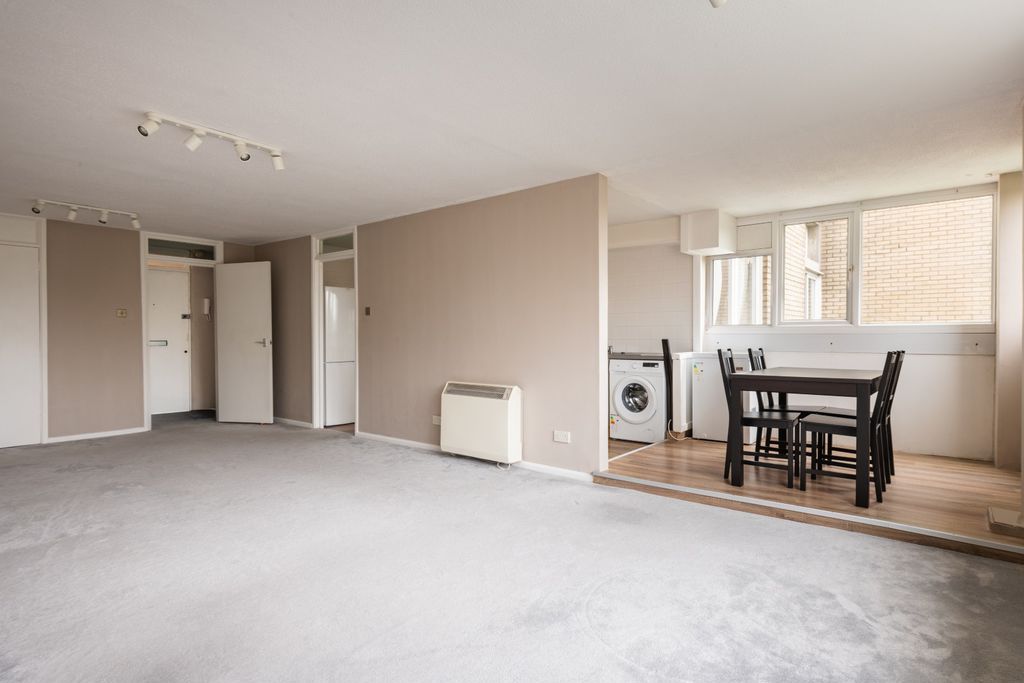 Property photo 3 of 13 Sitting/Dining Room
