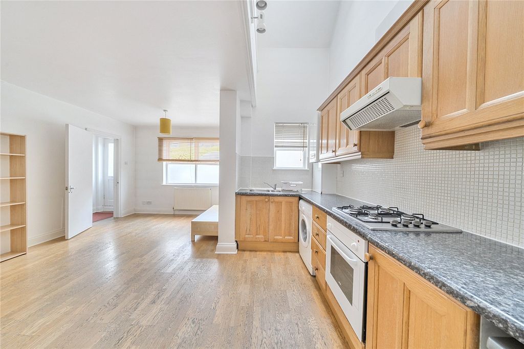 Property photo 3 of 14 Picture No. 09