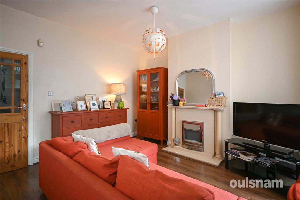 Property photo 2 of 21 Picture No. 17
