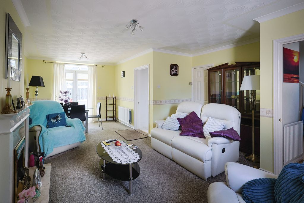 Property photo 2 of 16 Photo 1