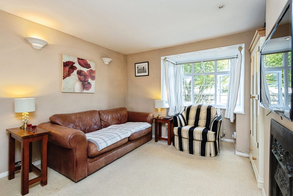 Property photo 2 of 13 Photo