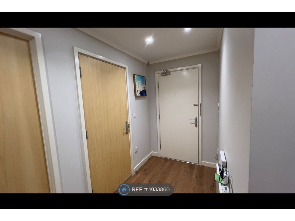 Property photo 2 of 15 Entrance