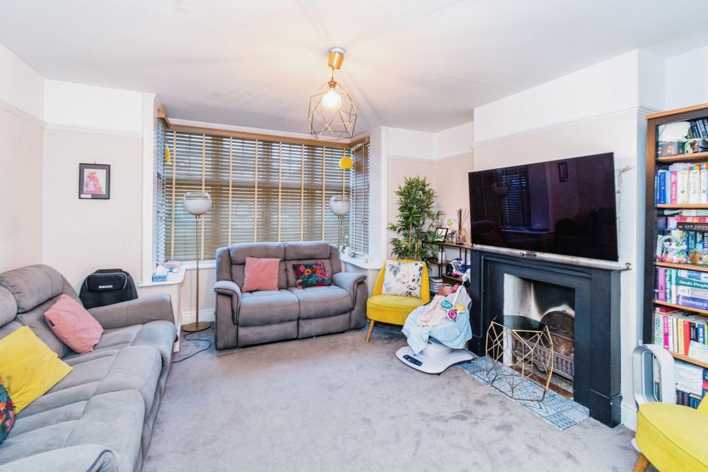 Property photo 3 of 22 Photography