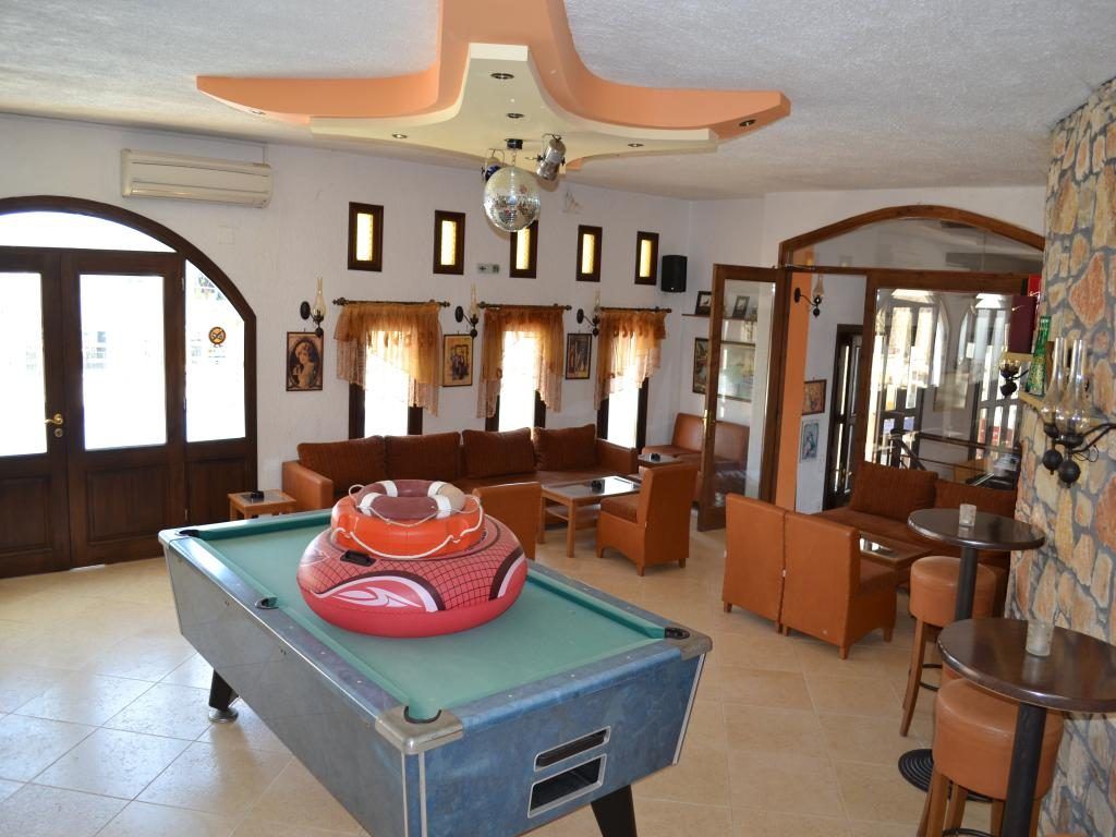 Property photo 2 of 13