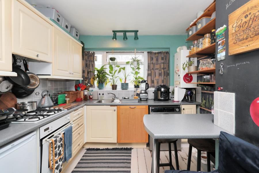 Property photo 3 of 6