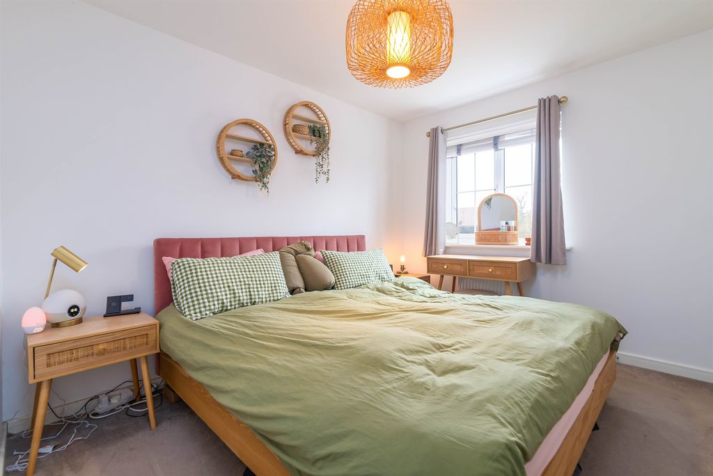 Property photo 2 of 12 Bedroom One