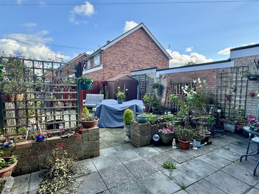 Property photo 3 of 17