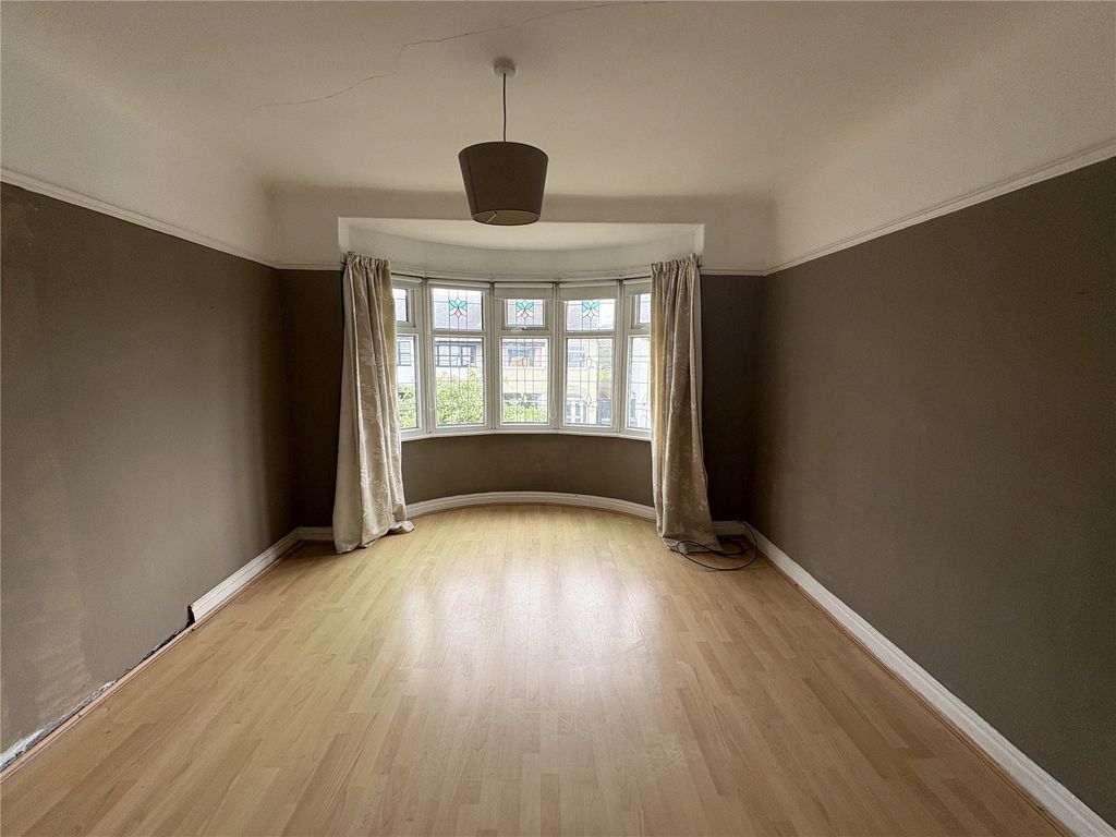 Property photo 2 of 17 Picture No. 06