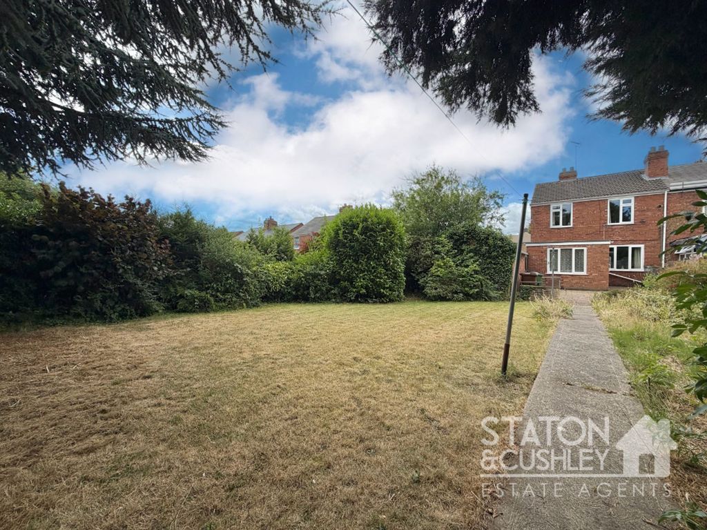 Property photo 2 of 23