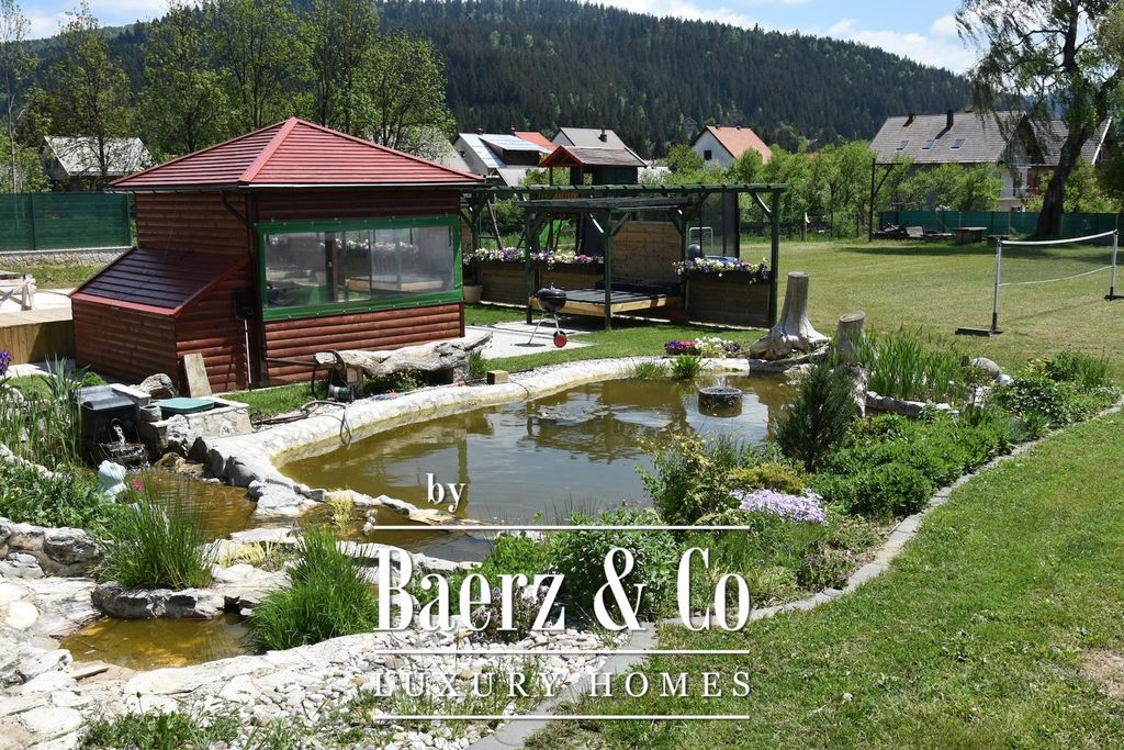 Property photo 3 of 33