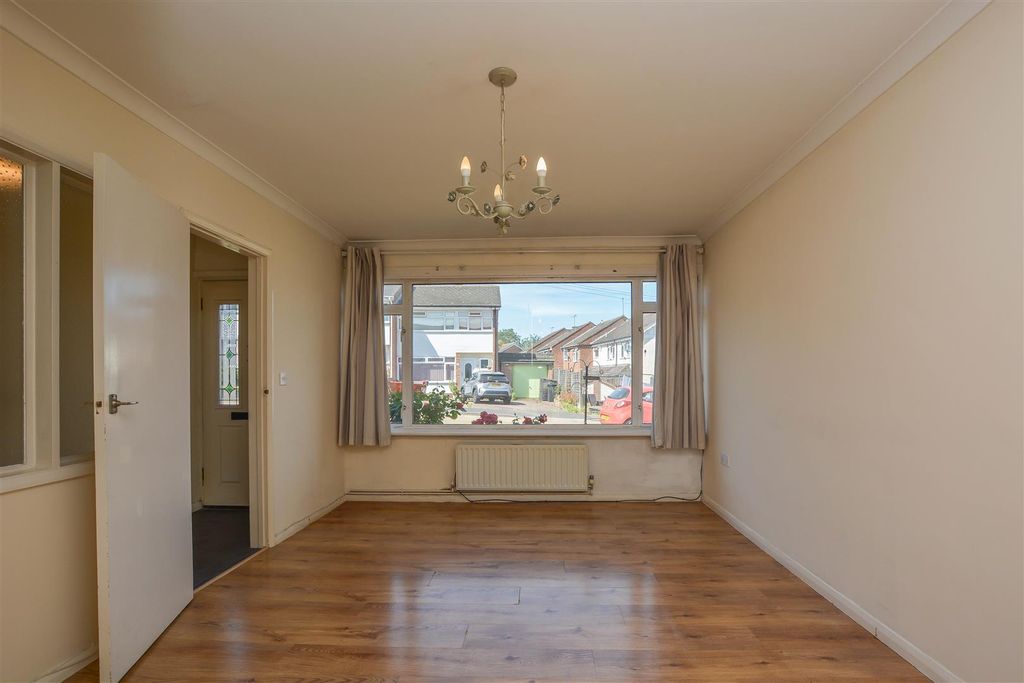 Property photo 2 of 15 Dsc_0351.Png