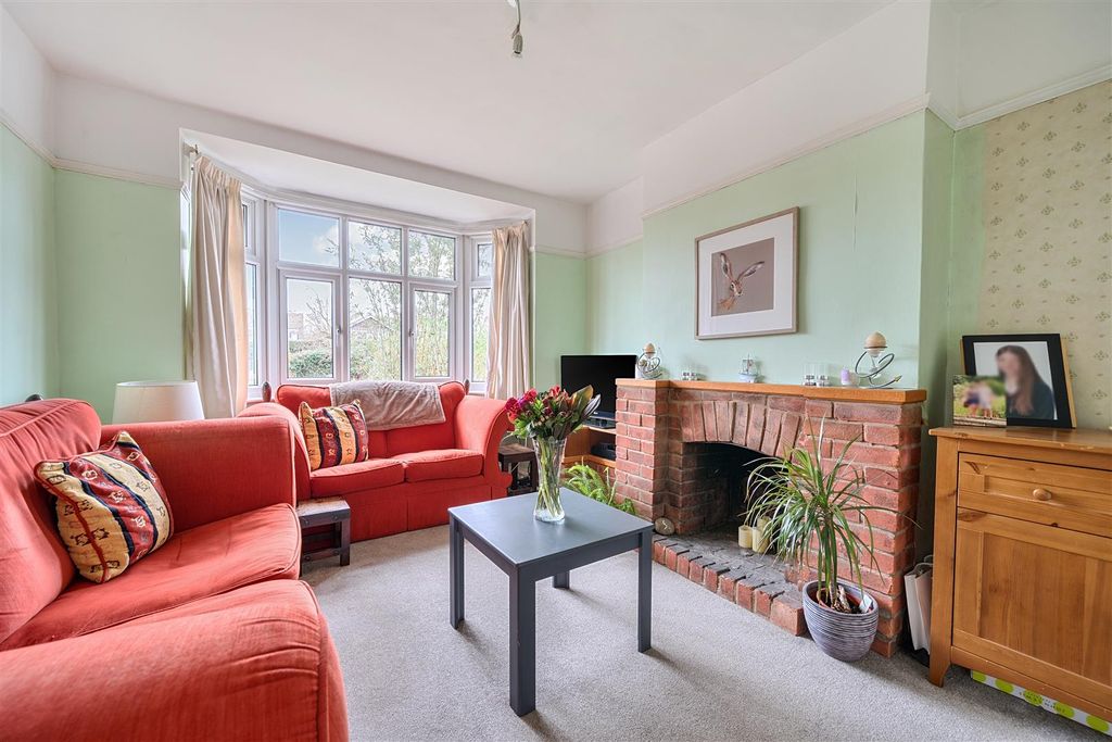 Property photo 2 of 22 1411272-14-6995B74cd0F55.Jpg