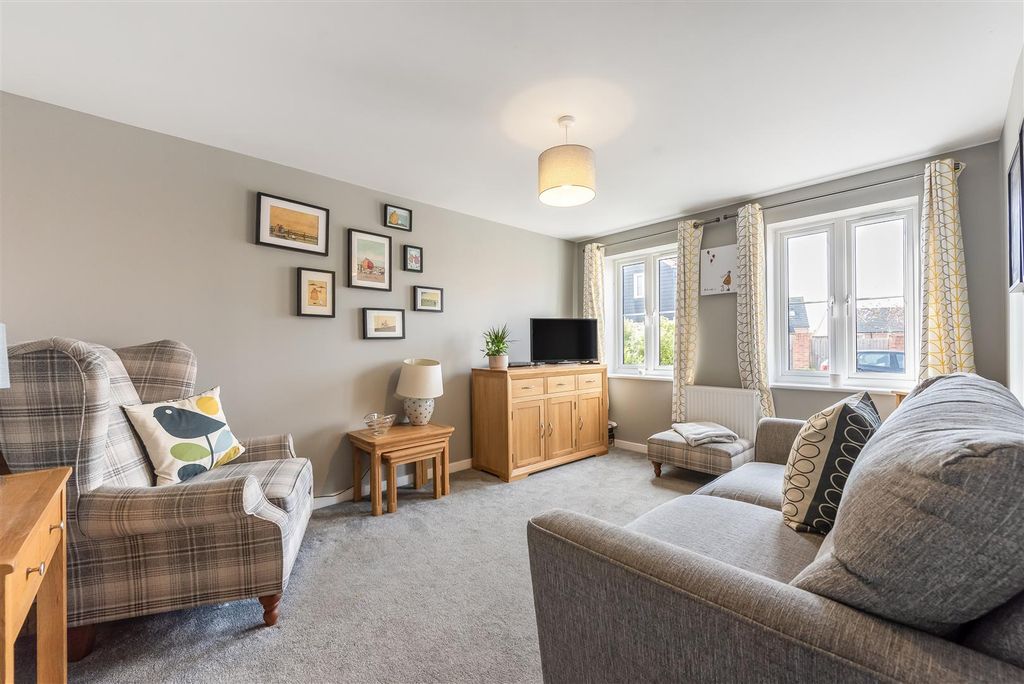 Property photo 2 of 22 Ph12_6467901.Jpg