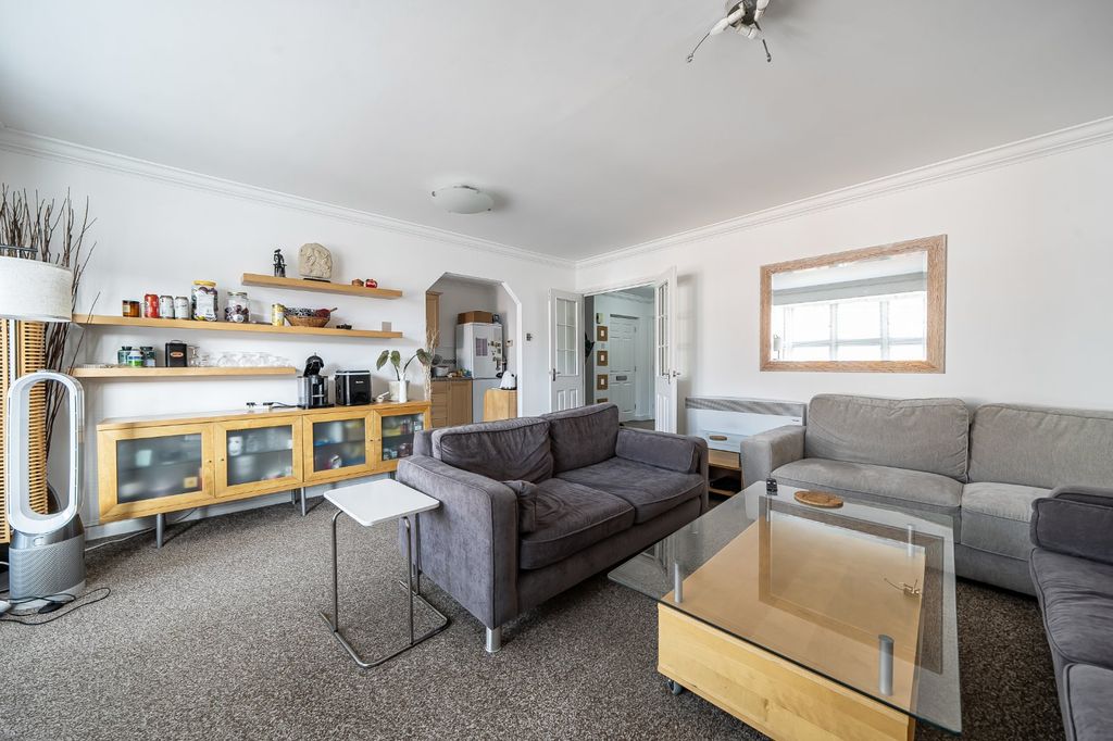 Property photo 2 of 14 Picture No. 06