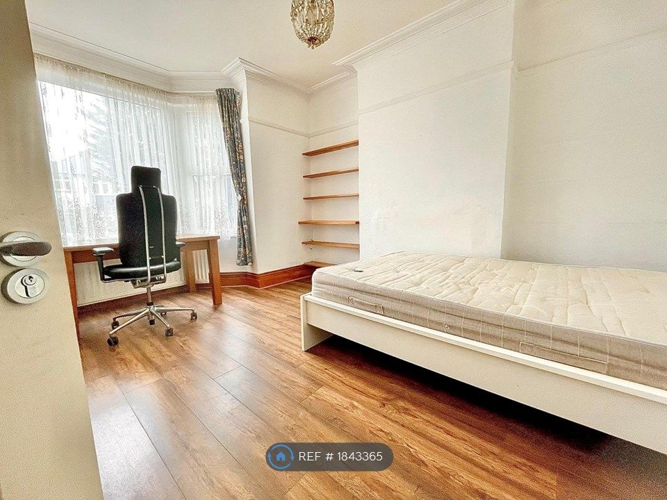 Property photo 2 of 4