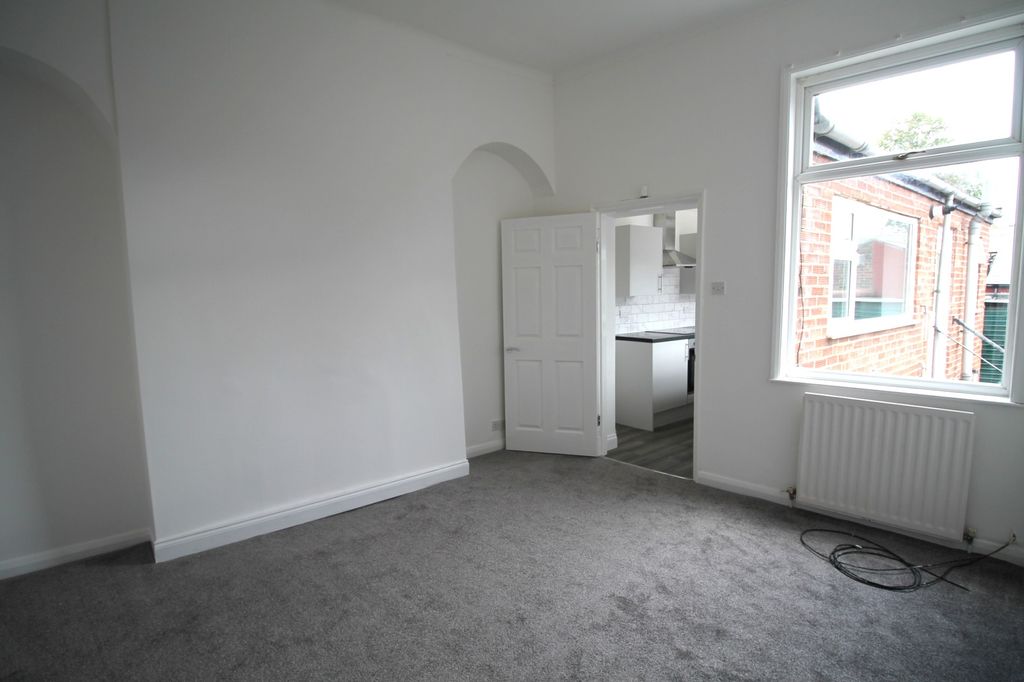 Property photo 3 of 8 Img_1398