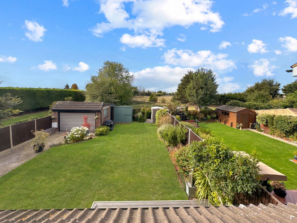 Property photo 3 of 26