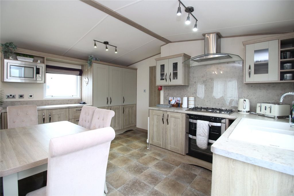 Property photo 2 of 12 Picture No. 12