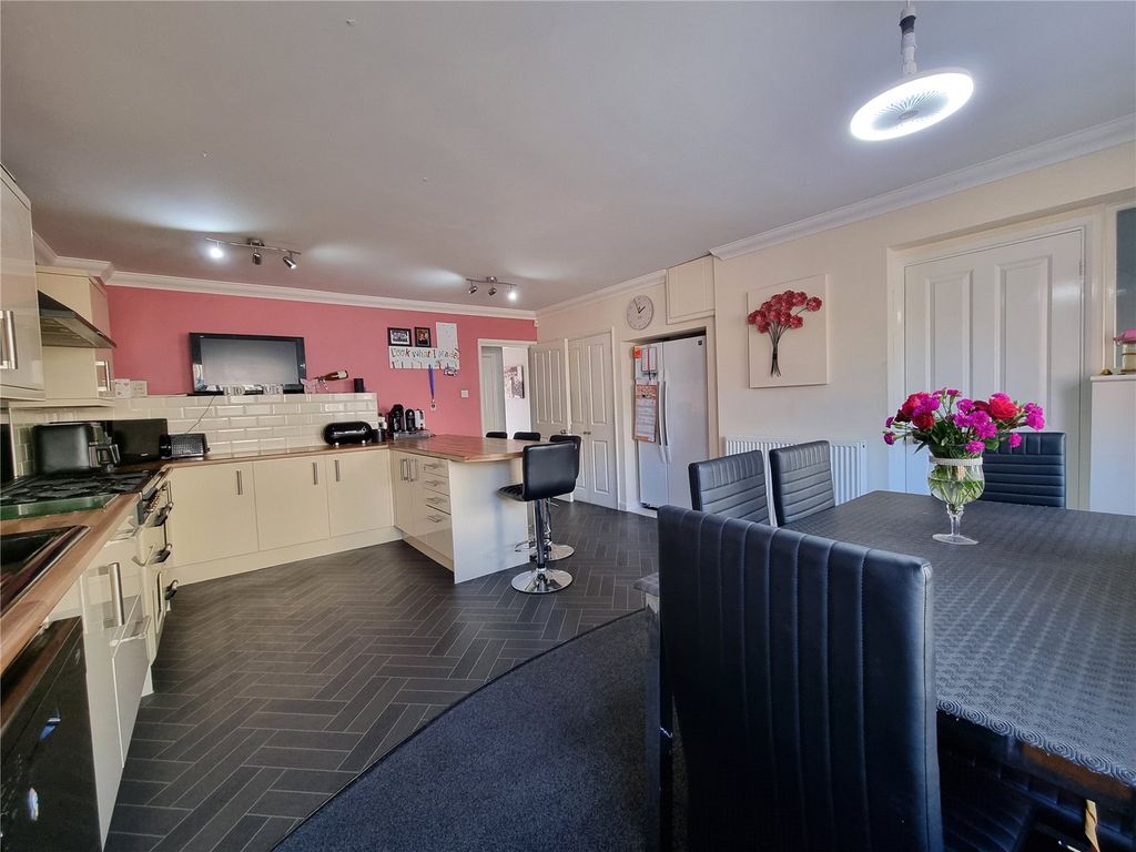 Property photo 3 of 20 Picture No. 03