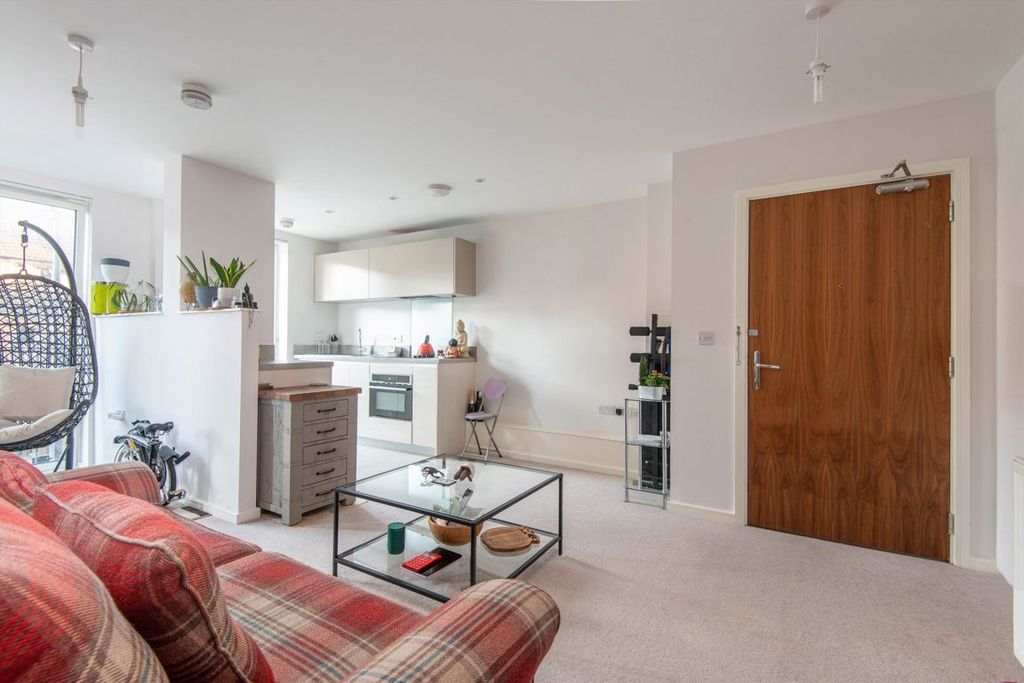 Property photo 2 of 7