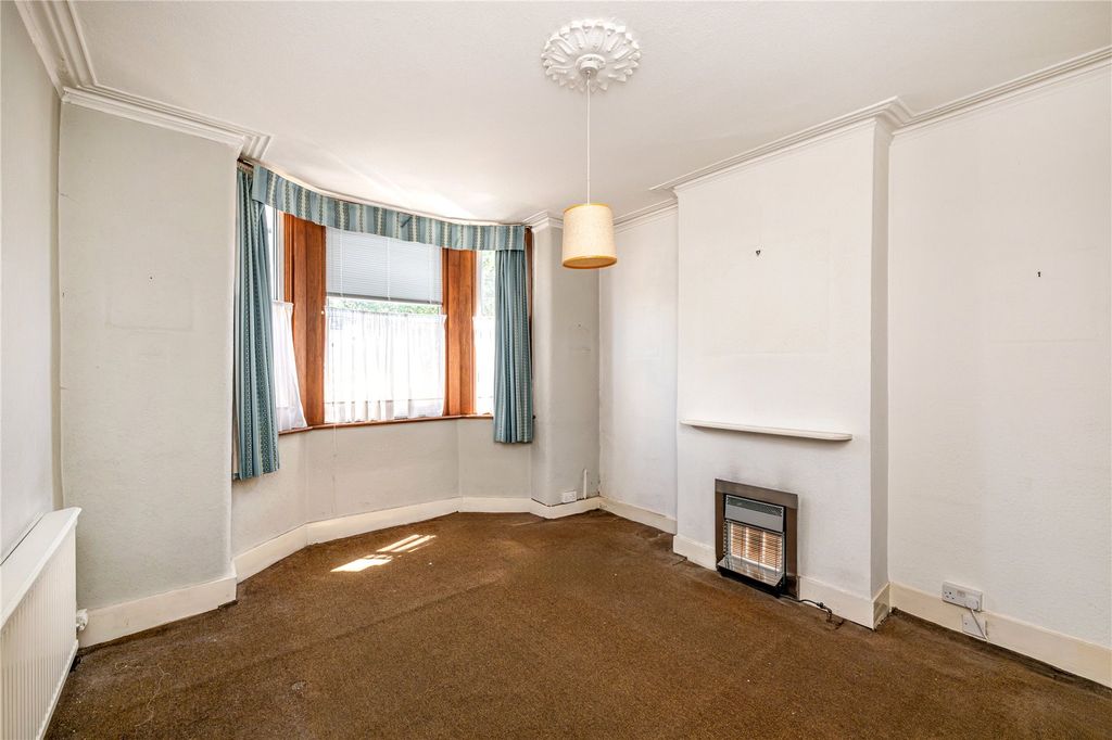 Property photo 2 of 19 Picture No. 03