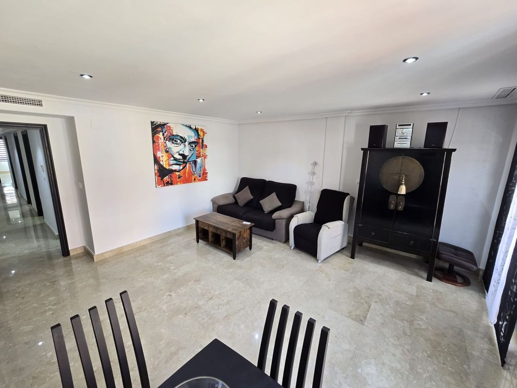Property photo 3 of 31