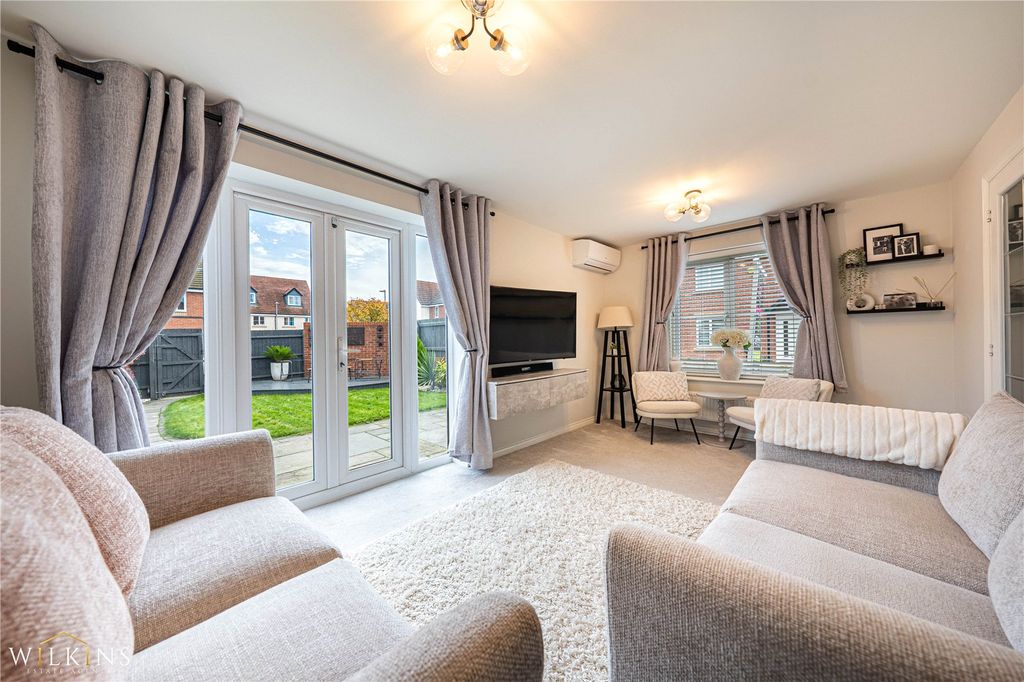 Property photo 3 of 29 Picture No. 15