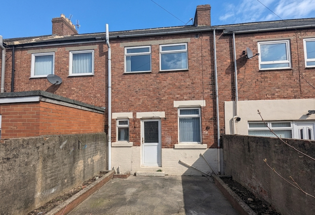 Property photo 2 of 11