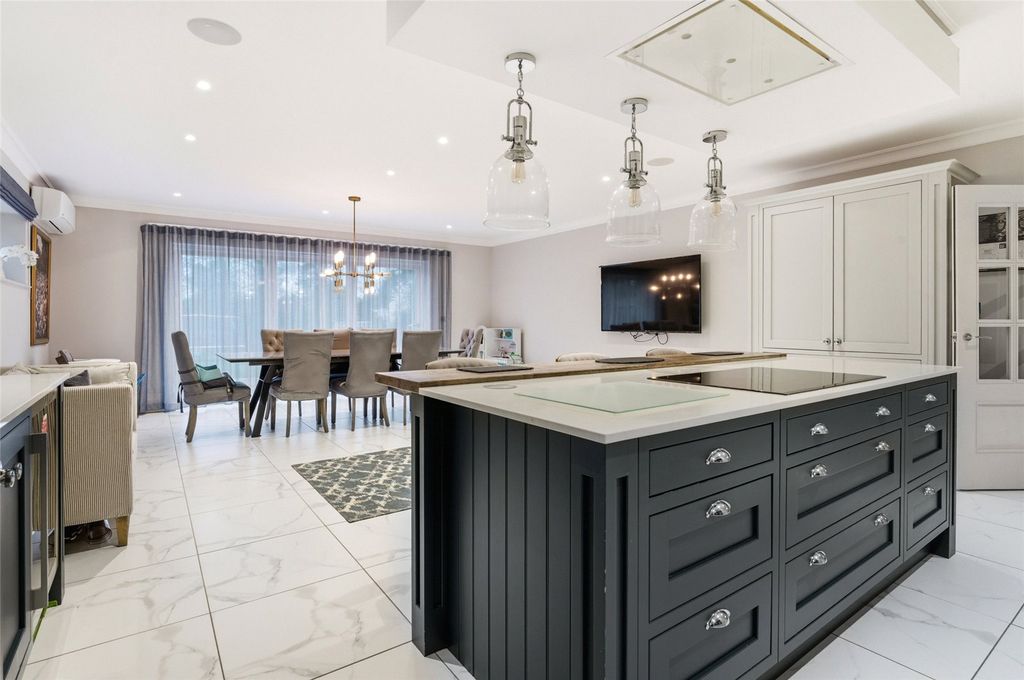 Property photo 3 of 42 Picture No. 41