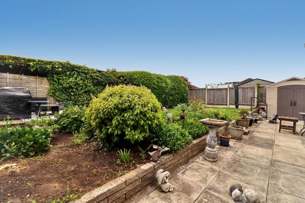 Property photo 3 of 25