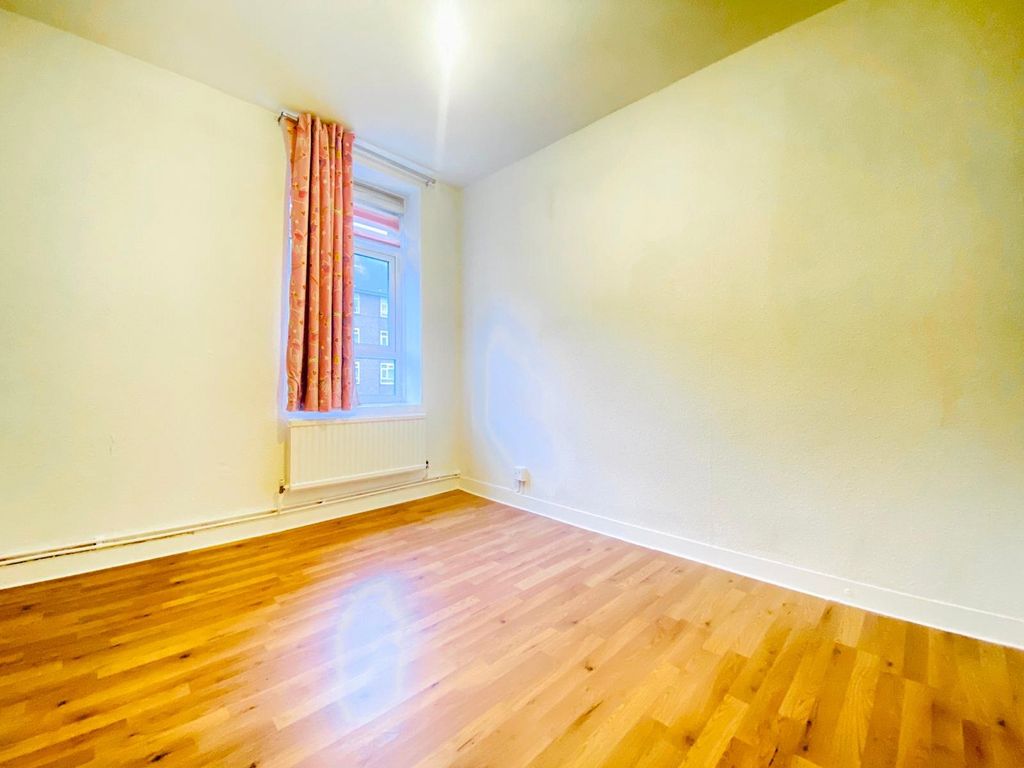 Property photo 3 of 10 Picture 3