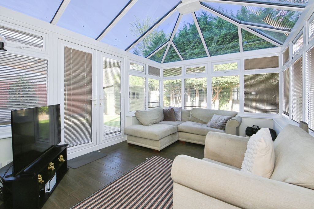 Property photo 2 of 26 Img_8347