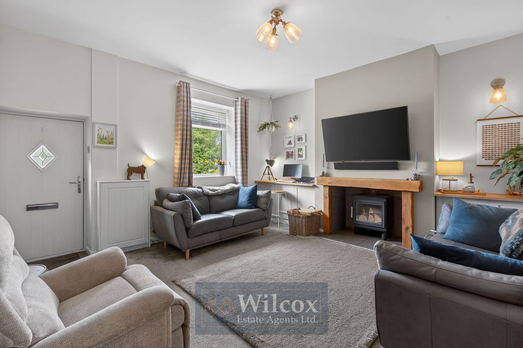Property photo 2 of 40