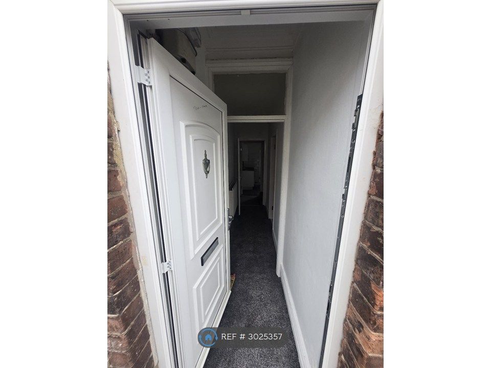 Property photo 1 of 26 Entrance