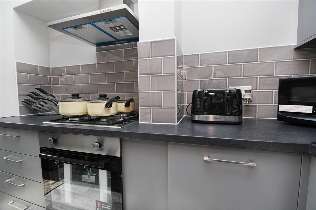 Property photo 3 of 26 2.Jpg