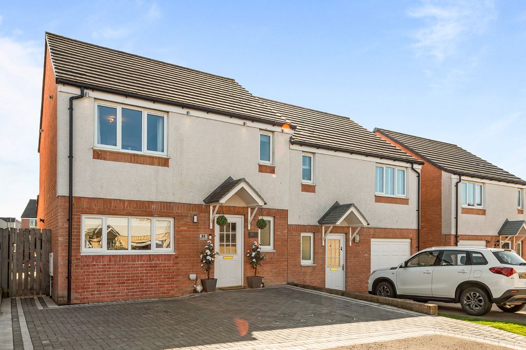 Property photo 1 of 31 5093820