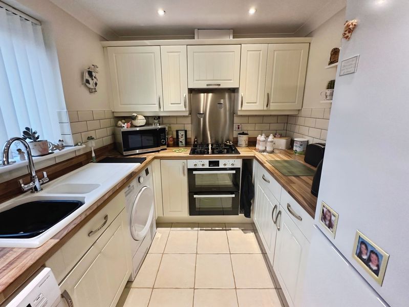 Property photo 3 of 18 Photo 8