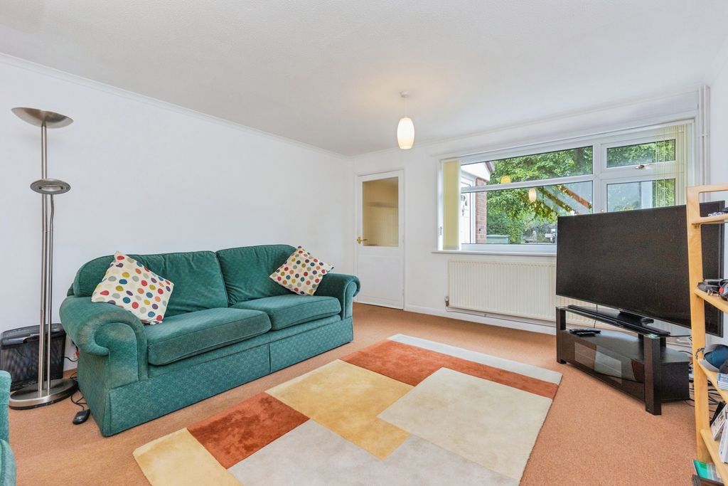 Property photo 2 of 19 Photo