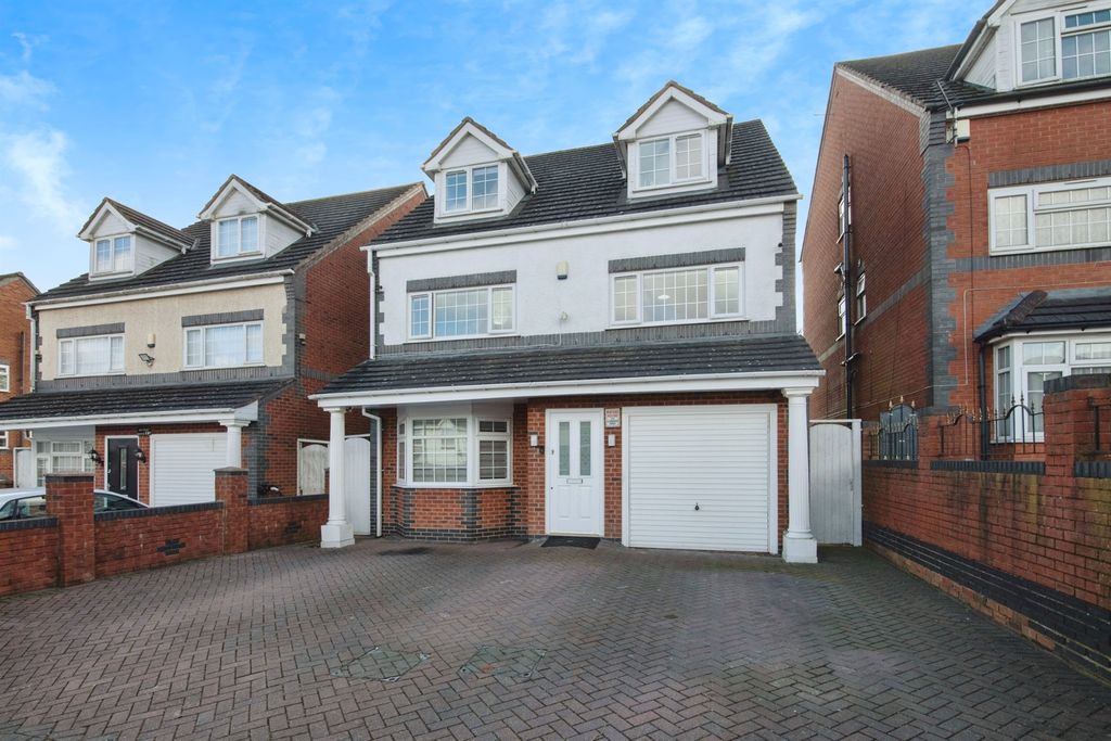 Property photo 1 of 31