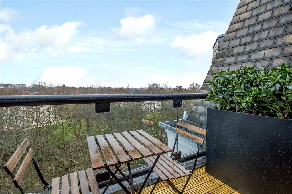 Property photo 3 of 7 Picture No. 02