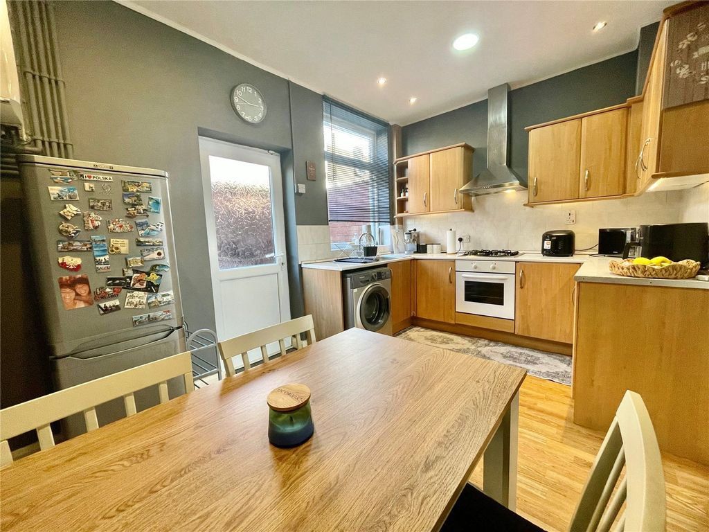 Property photo 1 of 13 Dining Kitchen