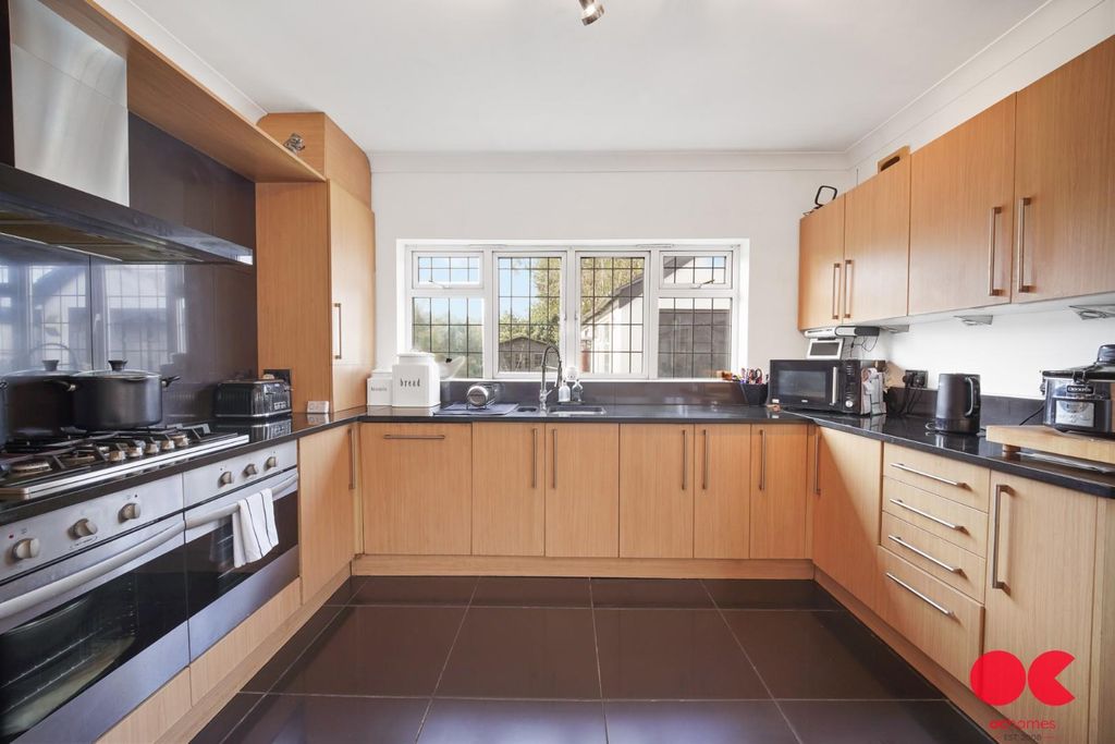 Property photo 3 of 38 Dsc09381.Jpg