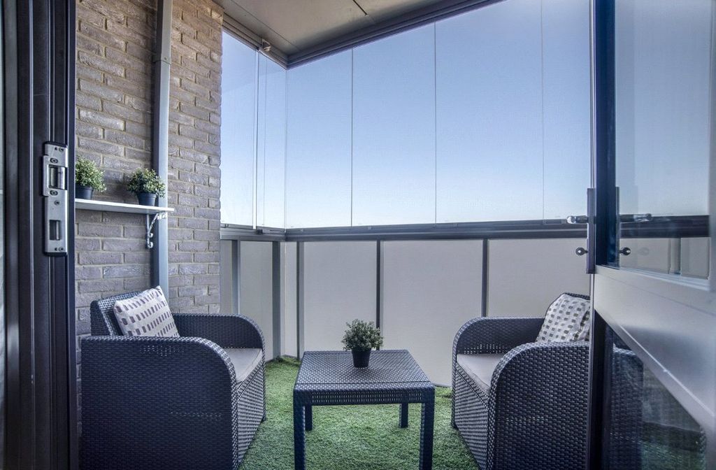 Property photo 1 of 14 Balcony