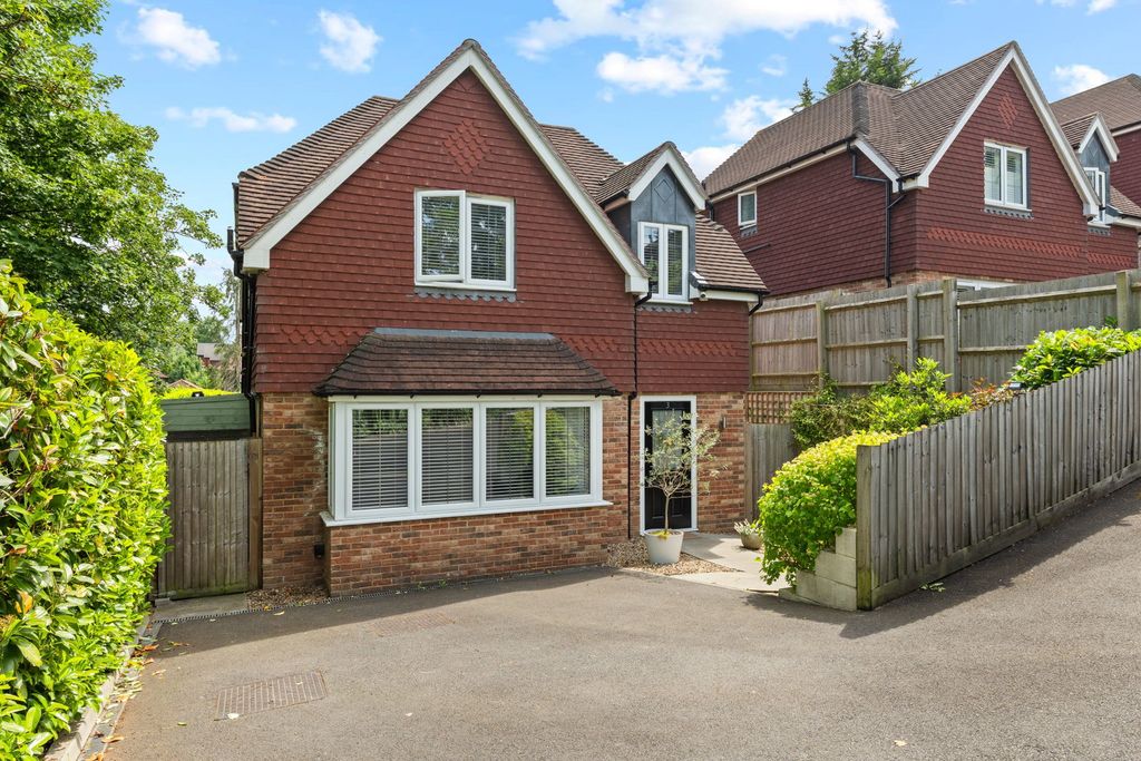 Property photo 1 of 25